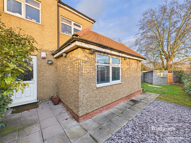 Renters Avenue, London, NW4