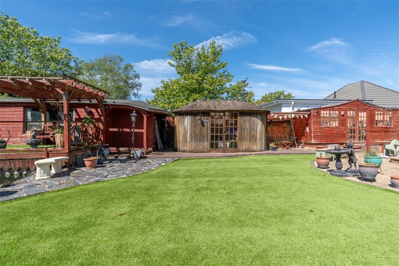 Heckford Road, Corfe Mullen, Wimborne, Dorset, BH21