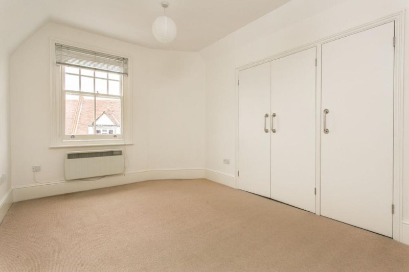 Streatham High Road, London, SW16