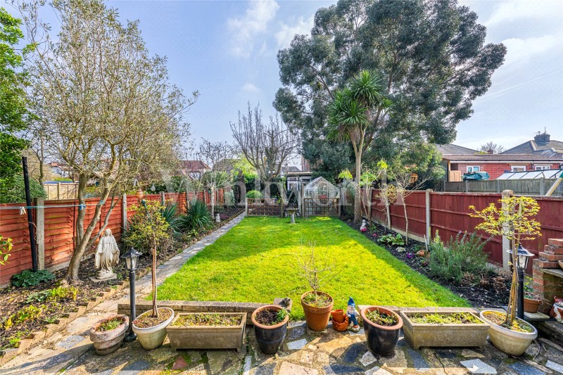 Cheviot Gardens, London, NW2