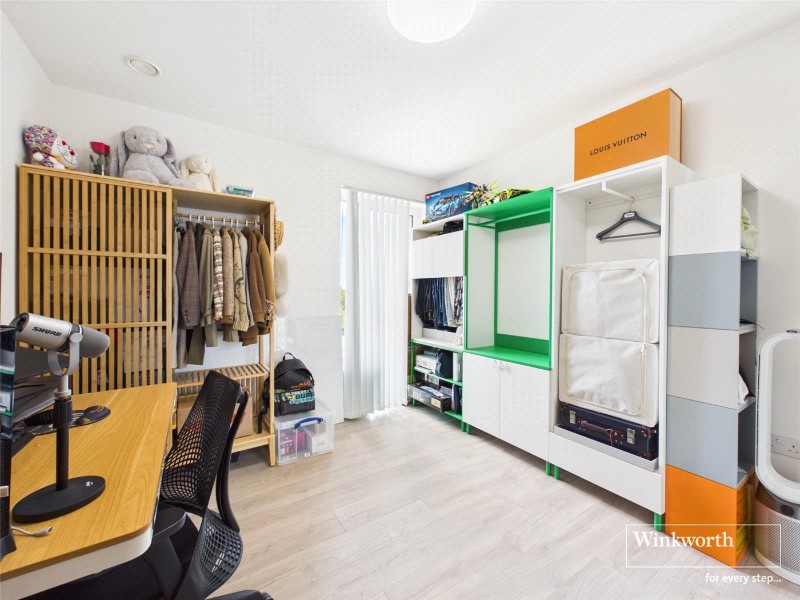 Damsel Walk, Hendon, London, NW9