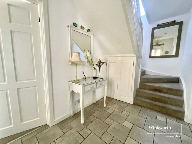 Shelley Close, Highcliffe, Dorset, BH23