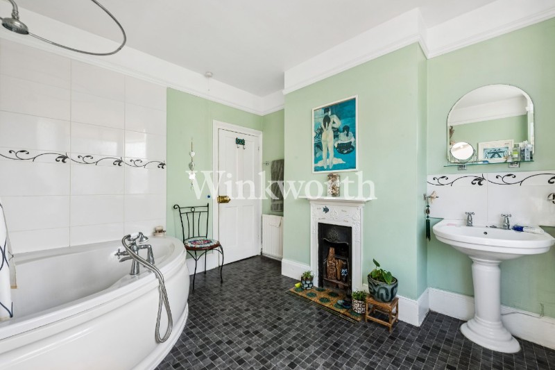 Dowsett Road, London, N17