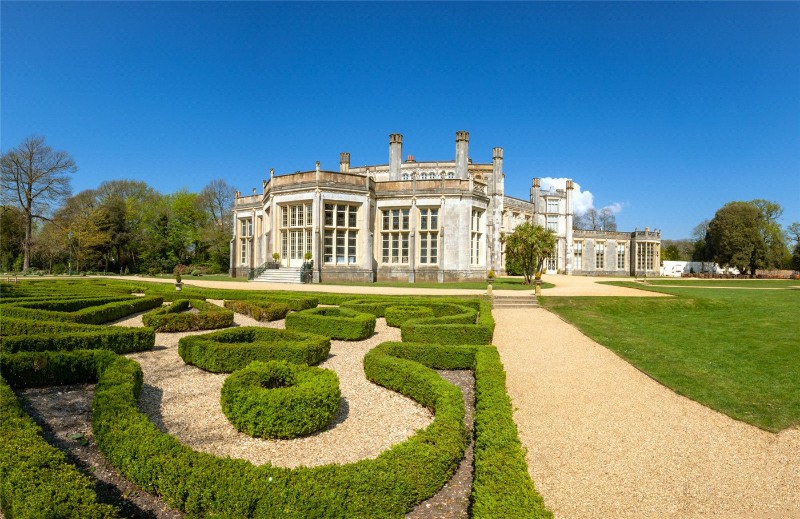 Waterford Road, Highcliffe, Dorset, BH23