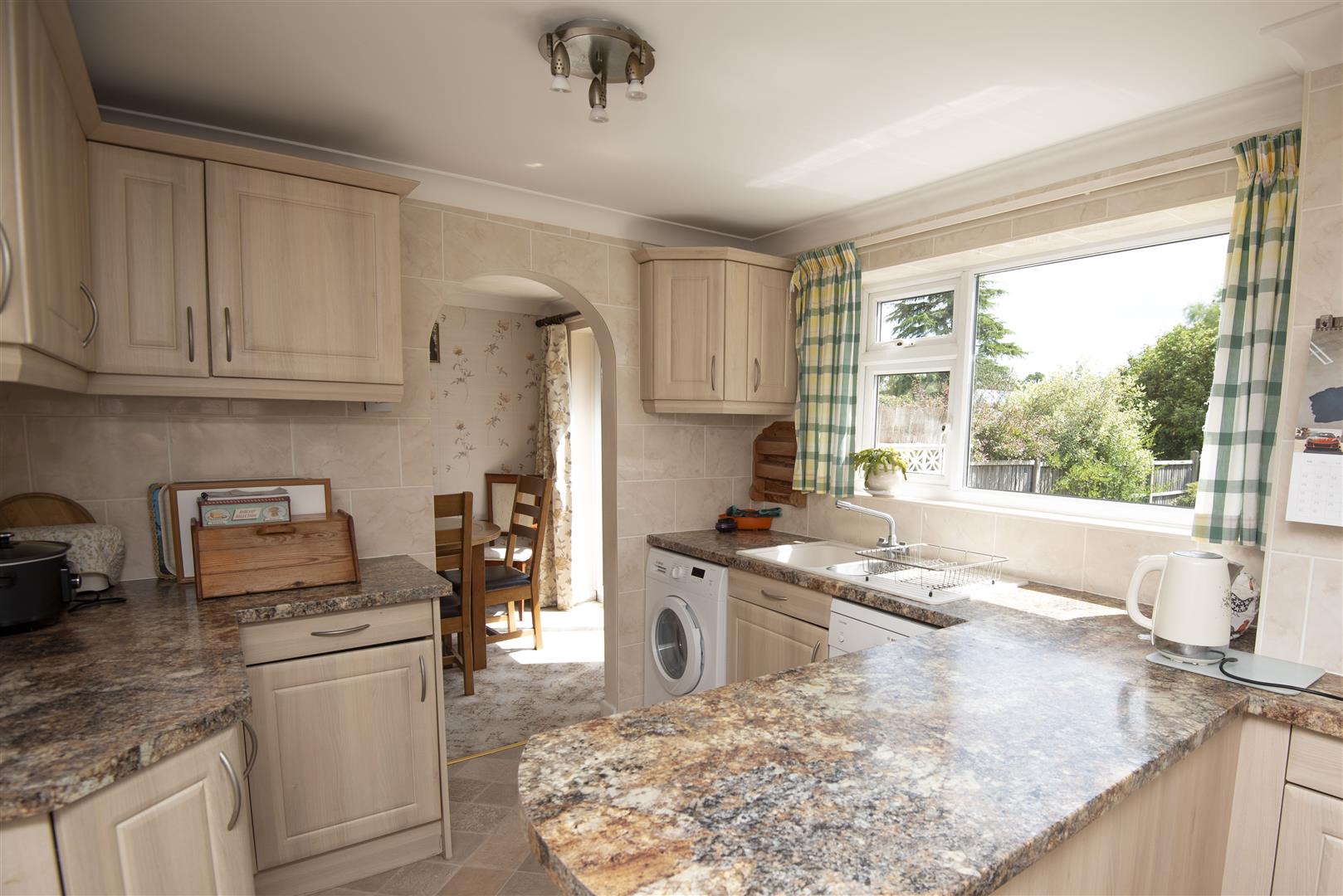 A KITCHEN 2 DSC_0659