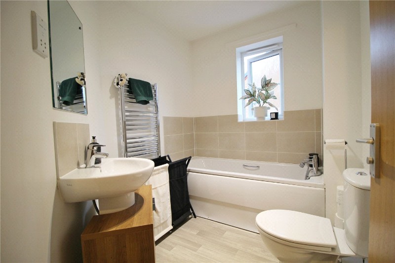 Harrier Way, Market Deeping, Peterborough, Lincolnshire, PE6