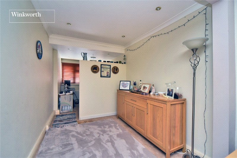 Clarkes Avenue, Worcester Park, KT4