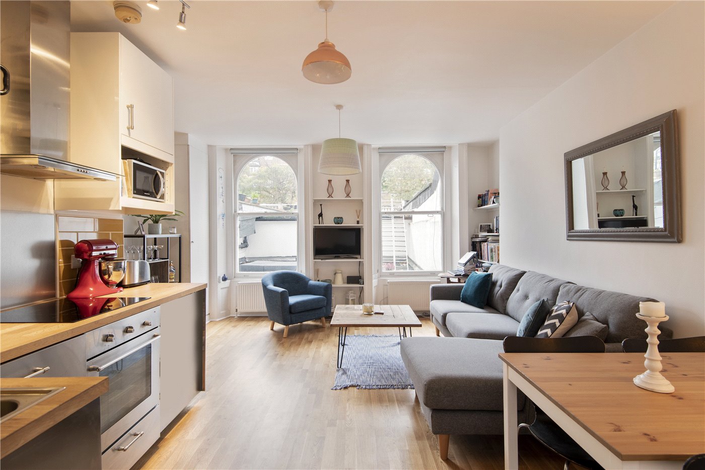 Reception/Kitchen