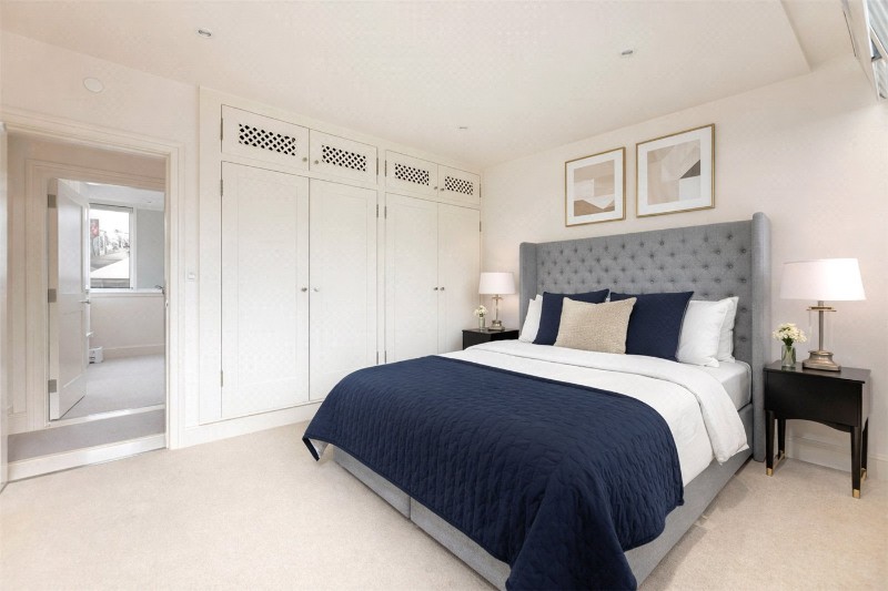 Deodar Road, London, SW15