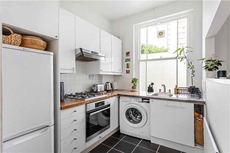Guildford Road, London, SW8