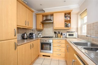 Park Rise, Leatherhead, Surrey, KT22