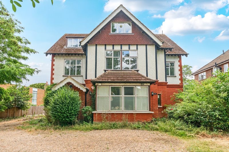 Bromley Road, Shortlands, Bromley, BR2