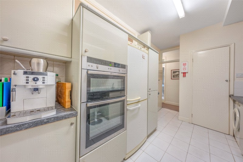 Eyre Court, Finchley Road, St John&#39;s Wood, London, NW8