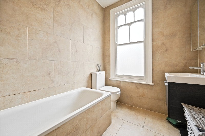 Ormiston Grove, London, W12