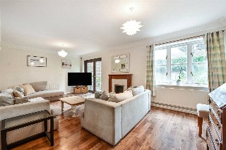 Nightingale Close, Winchester, Hampshire, SO22