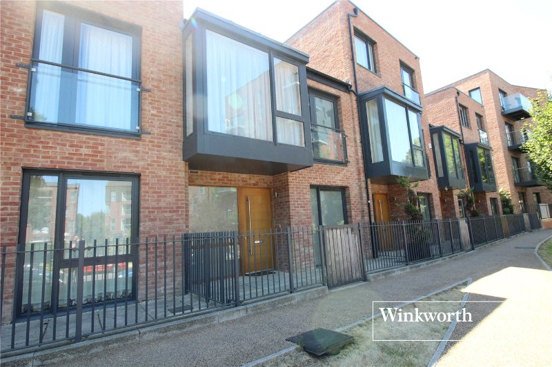 Ruskin Parade, Edgware, HA8