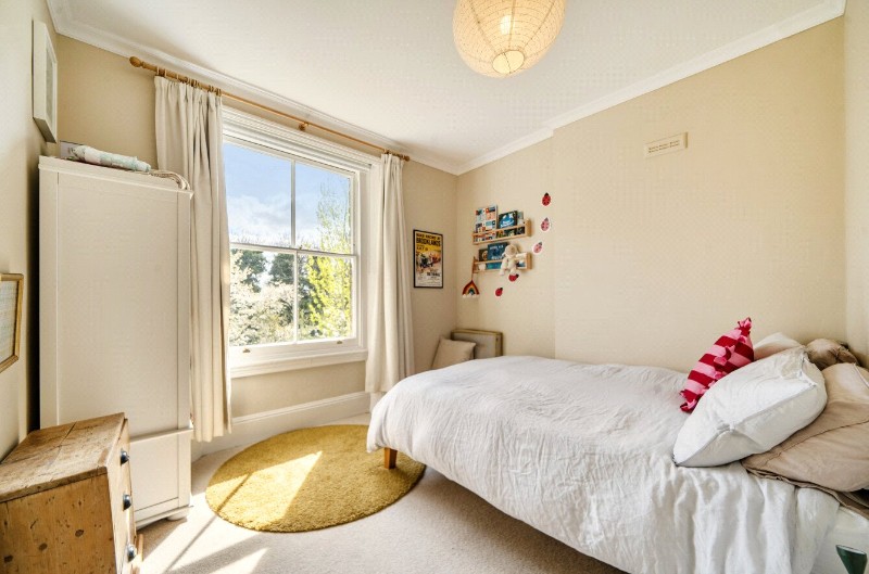 Thicket Road, London, SE20