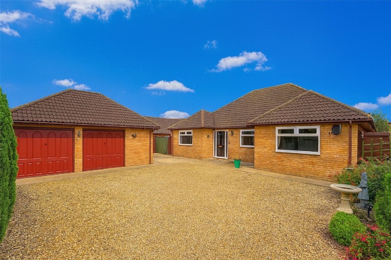 Pegasus Grove, Bourne, Lincolnshire, PE10