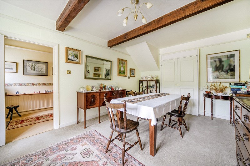 Hale House Lane, Churt, Farnham, Surrey, GU10