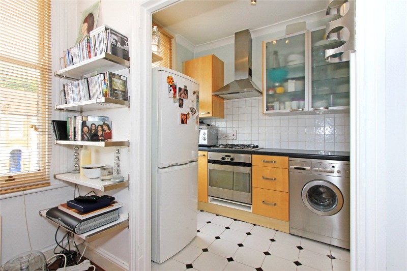 Station Road, Finchley, London, N3