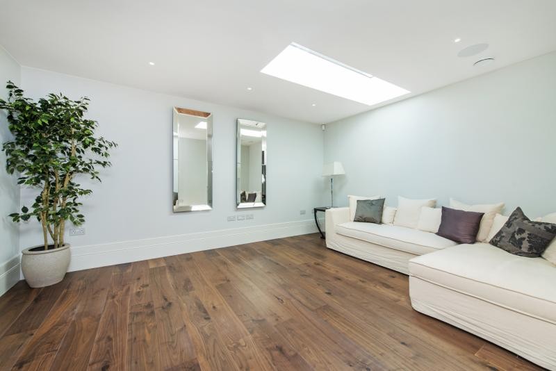 Ferry Road, Barnes, London, SW13