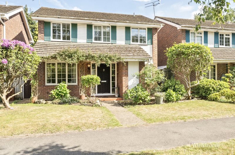 Elizabeth Avenue, Bagshot, Surrey, GU19