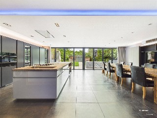 Salmon Street, Kingsbury, London, NW9