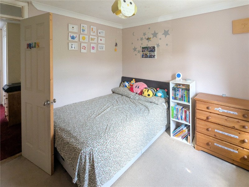 Roman Way, Farnham, Surrey, GU9