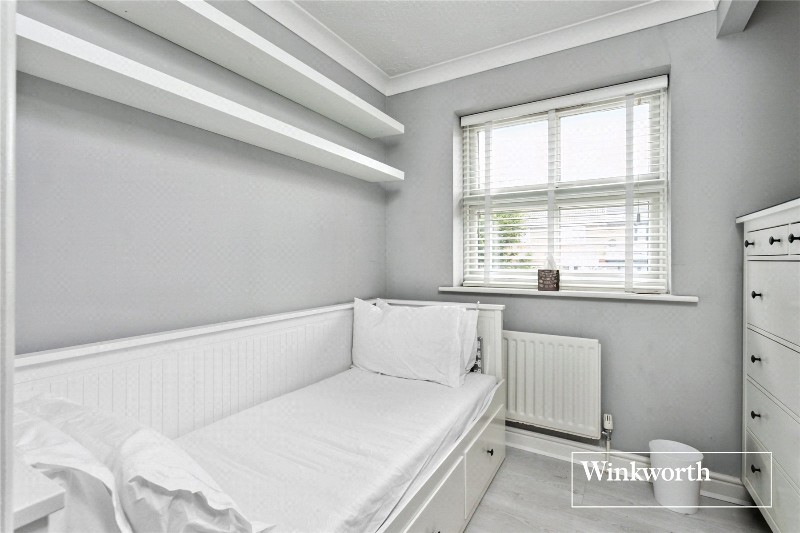 Laurel Fields, Potters Bar, EN6