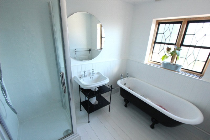 Medway Crescent, Leigh-on-Sea, Essex, SS9