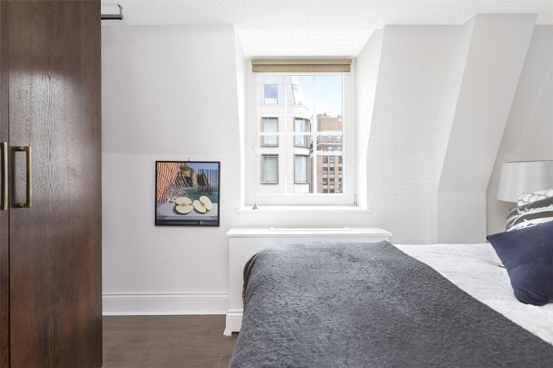 Bull Inn Court, London, WC2R