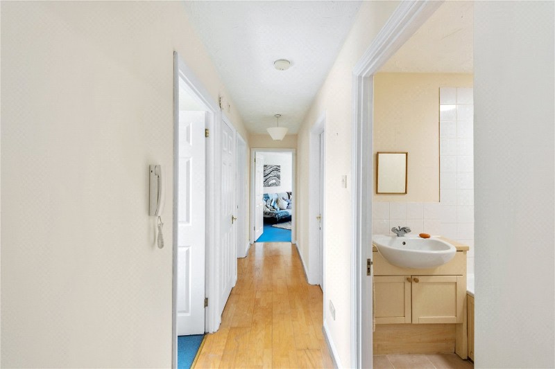 Myddleton Avenue, London, N4