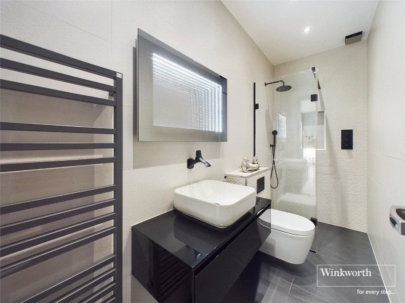 Queens Walk, Kingsbury, London, NW9