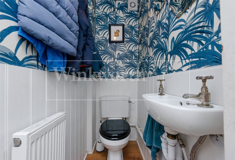 Bathurst Gardens, London, NW10