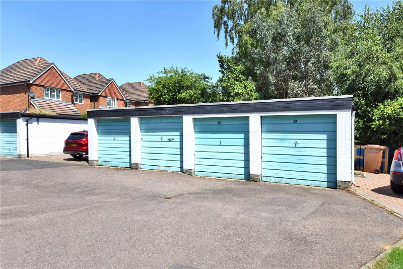 Clifton Place, Banstead, Surrey, SM7