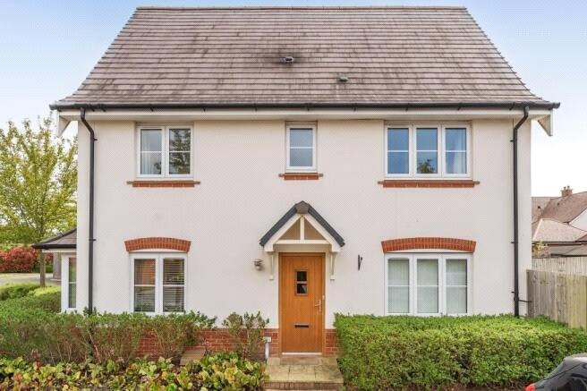 Diamond Jubilee Way, Wokingham, Berkshire, RG40