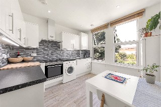 Weston Road, Chiswick, W4