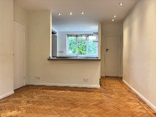 Southgate Close, Devizes, SN10