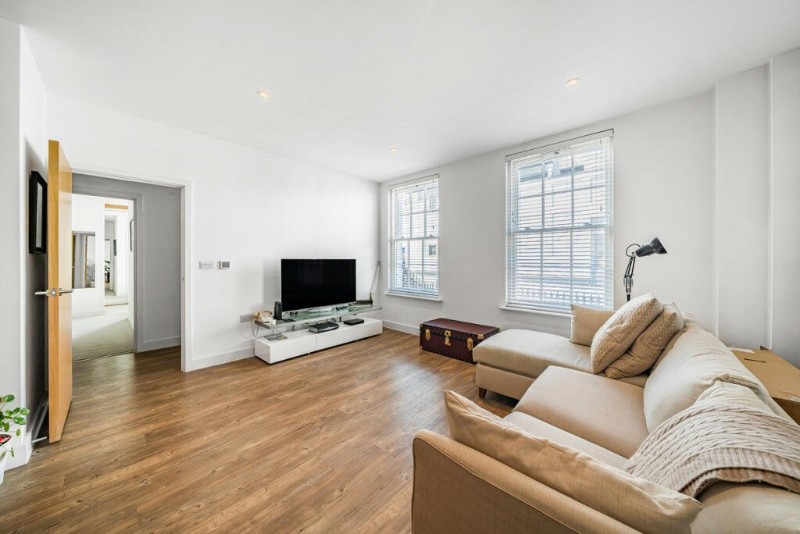 Albion Street, Cheltenham, GL52