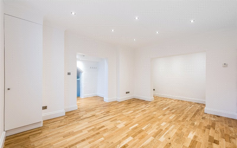 St Georges Drive, London, SW1V