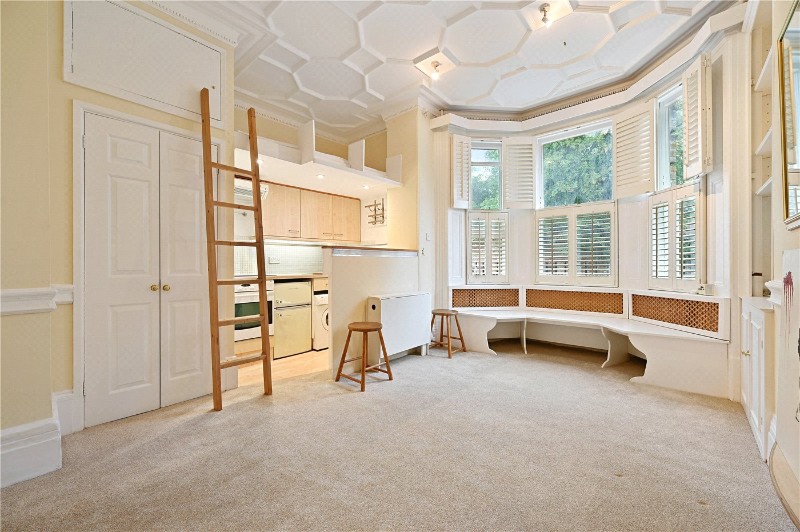 Airlie Gardens, Kensington, London, W8