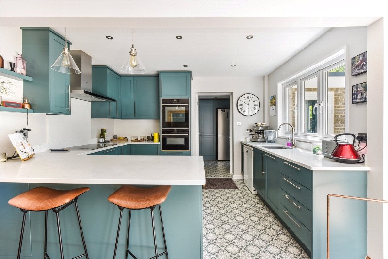 Selborne Close, Petersfield, Hampshire, GU32