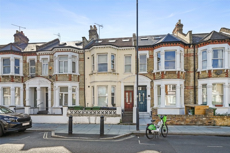 Bloemfontein Road, London, W12