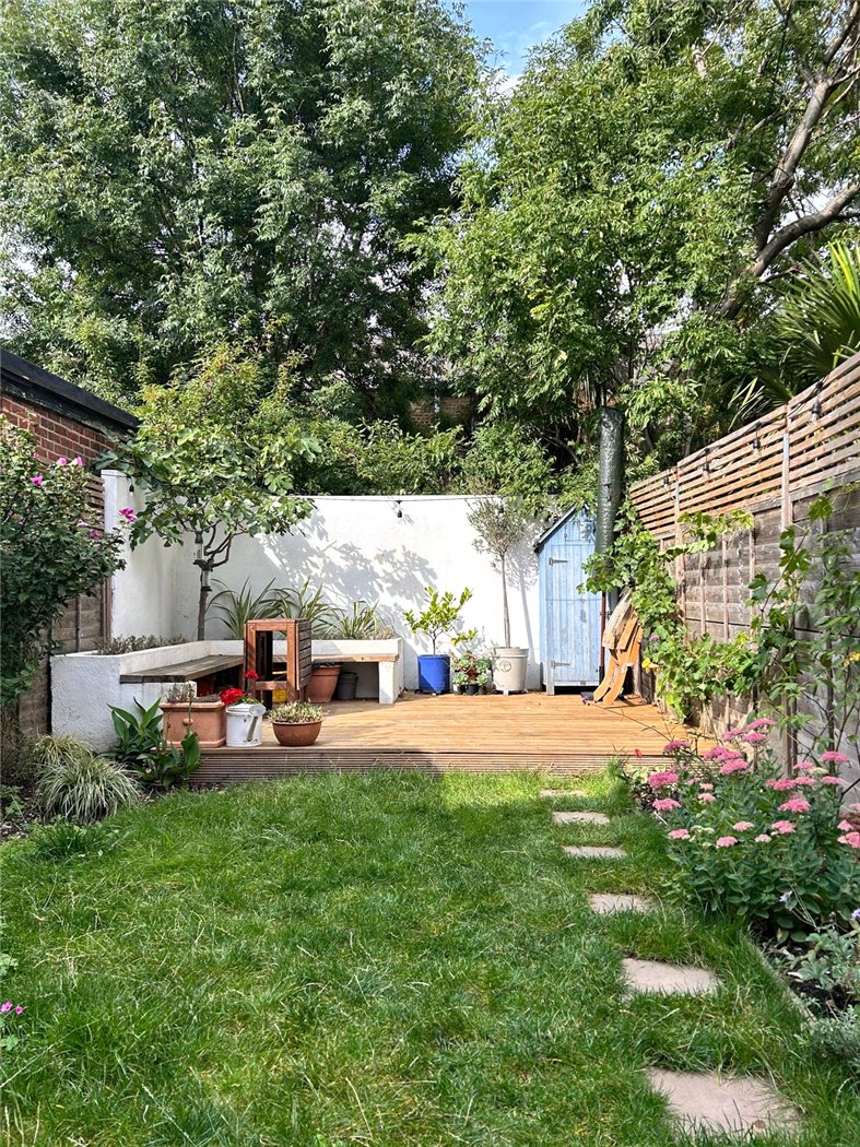 Park View Road, London, N17