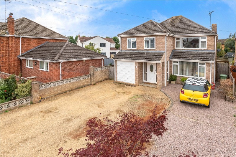 Linchfield Close, Deeping St. James, Peterborough, Lincolnshire, PE6
