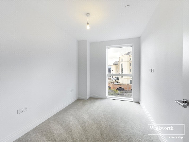 Joseph Huntley Walk, Reading, Berkshire, RG1