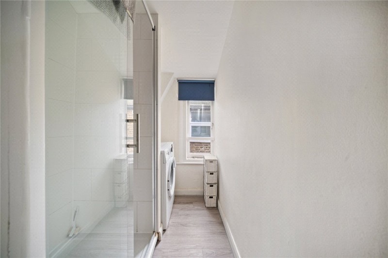 Louisville Road, London, SW17