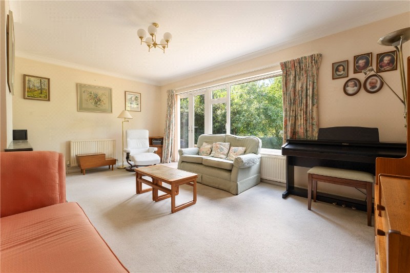 Cupernham Close, Romsey, Hampshire, SO51