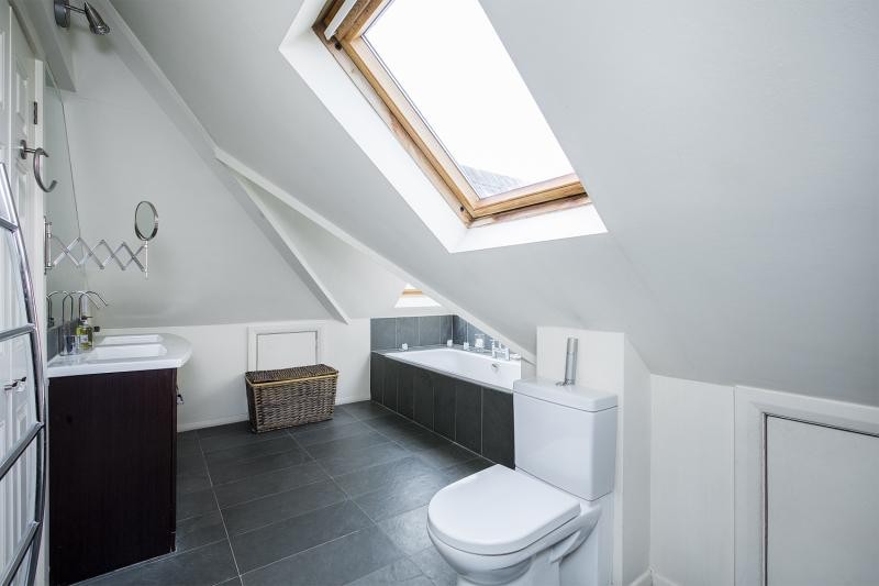 Lowther Road, Barnes, London, SW13