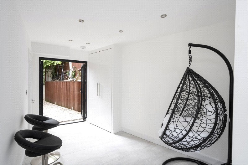 Kingsmead Road, London, SW2